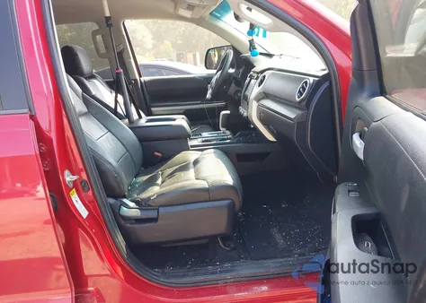 2017 Toyota Tundra Sr5 5.7L V8 z USA, uszkodzony, nr VIN 5TFDW5F18HX602659